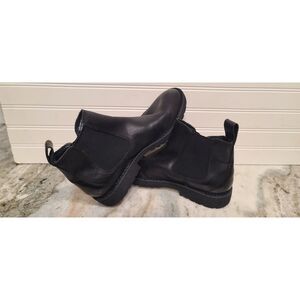 Born Mens Julian Chelsea Boots Black Leather Size 9 NEW